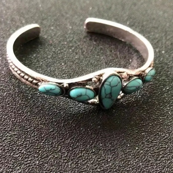 Teardrop Turquoise Bracelet Silver Open Adjustable Western Style Cuff 
C3 - Picture 9 of 10